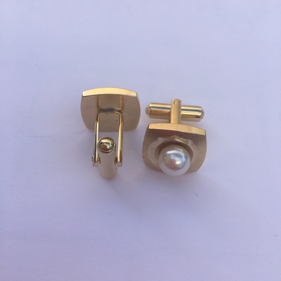 Vintage Pearl Cufflink and Tie Pin Set - Picture 2 of 6